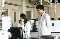 建立產(chǎn)學(xué)研合作基地，開展科研合作創(chuàng)新工作